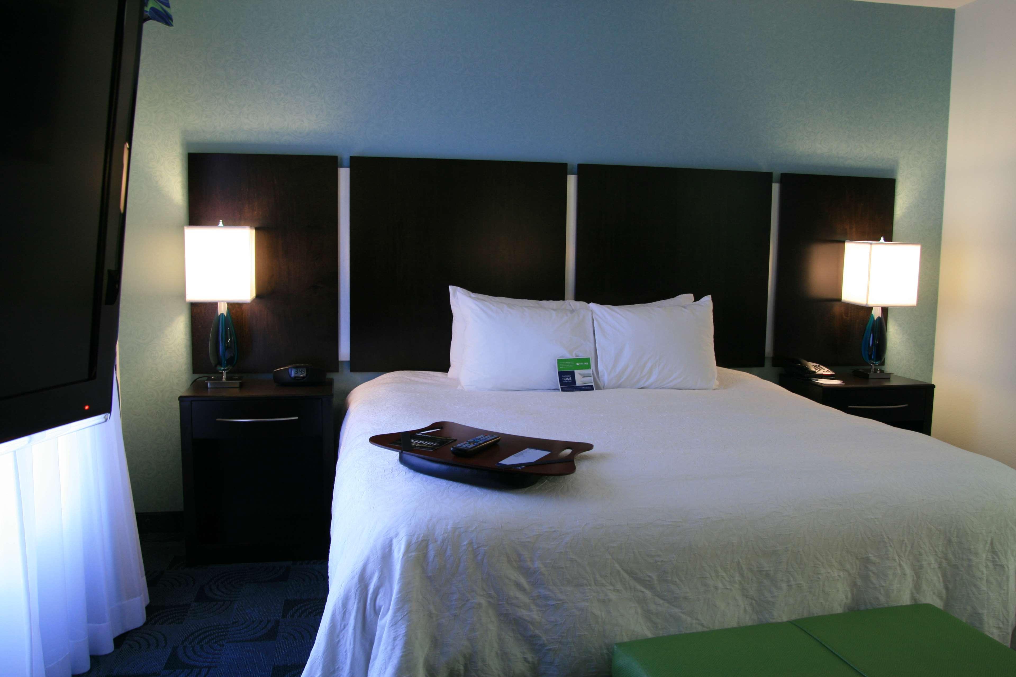 Hampton And Dallas/lewisville-vista Ridge Mall Hotel 3*