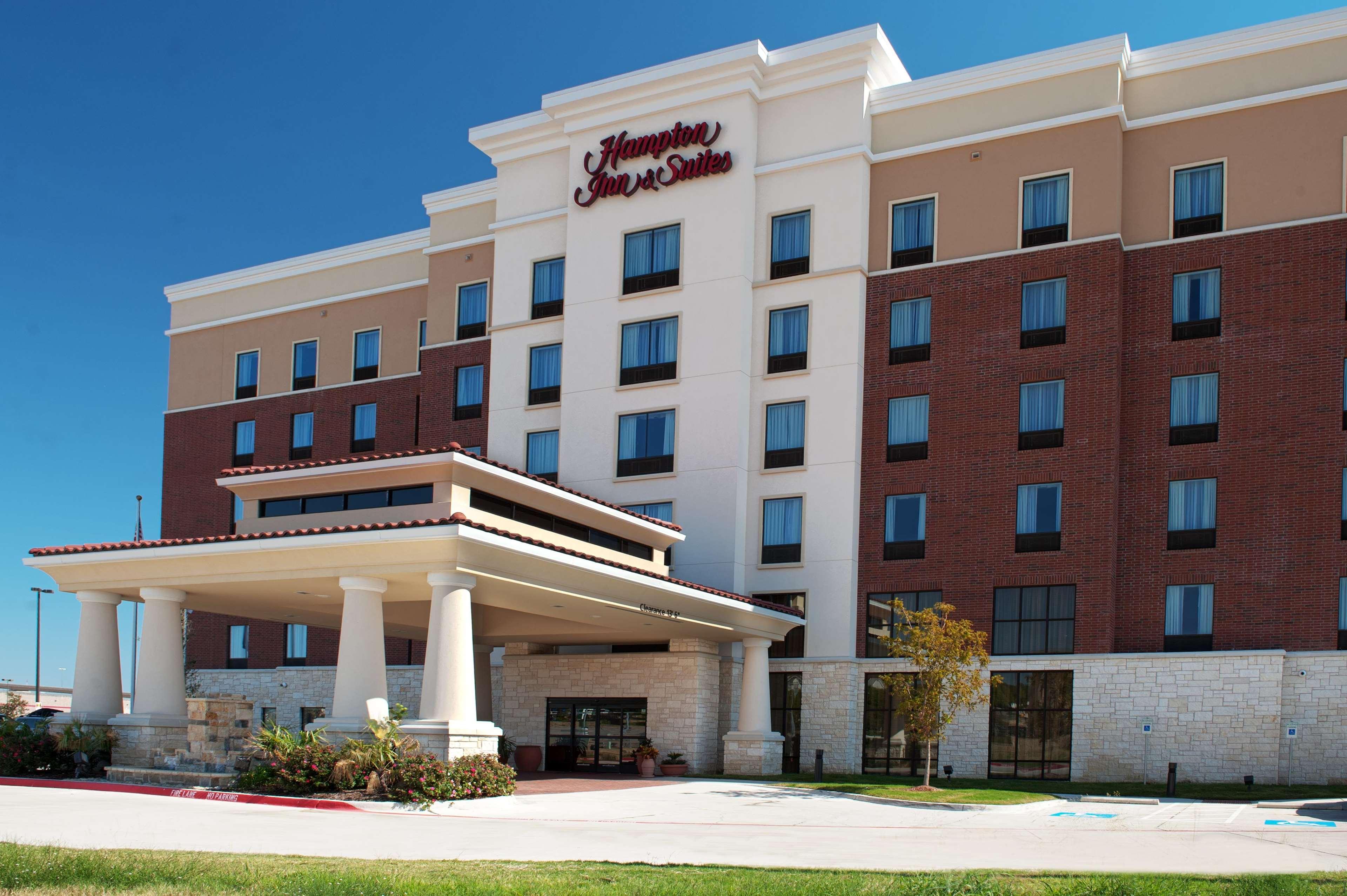 Hotel Hampton And Dallas/lewisville-vista Ridge Mall