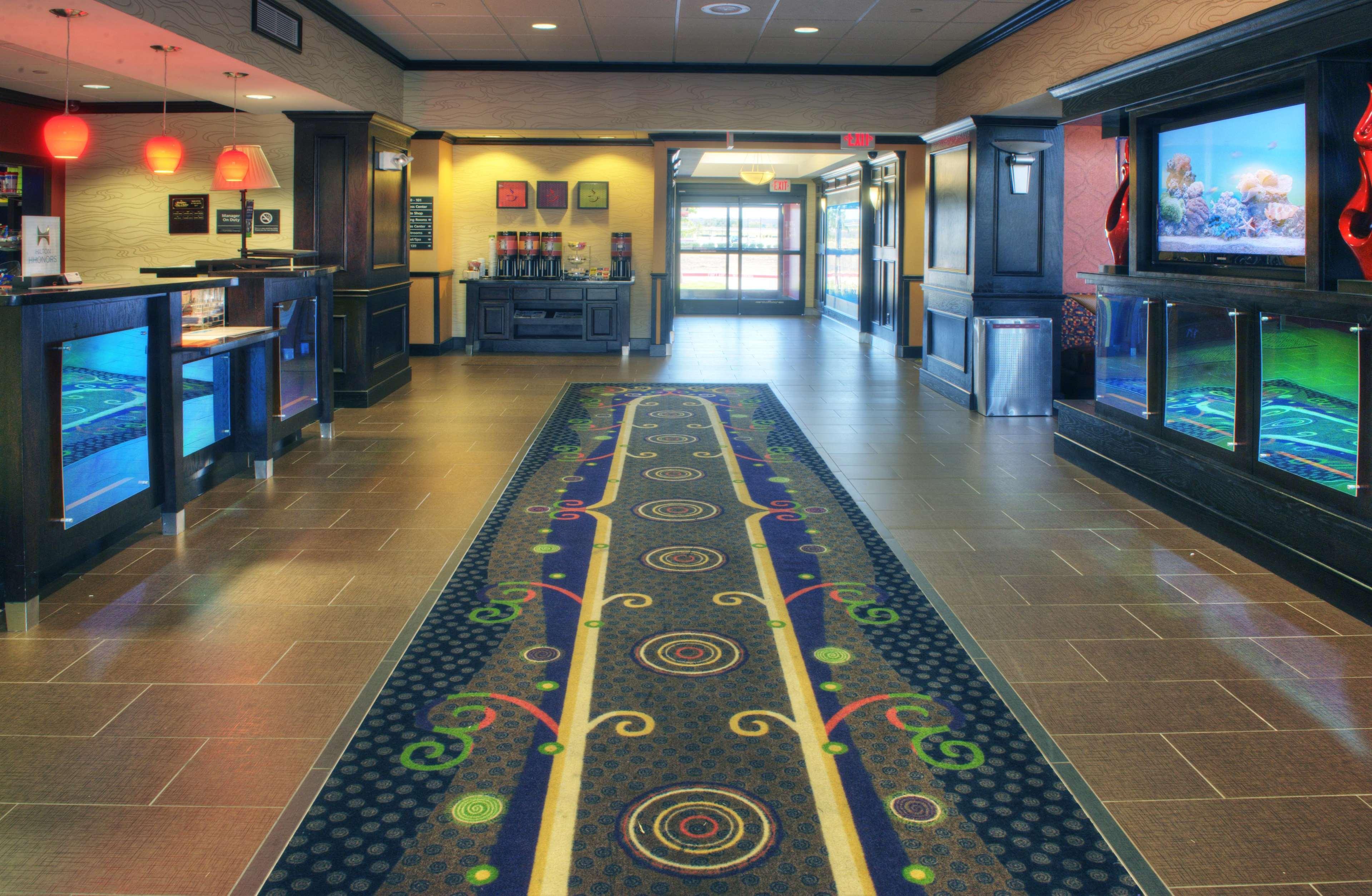 Hotel Hampton And Dallas/lewisville-vista Ridge Mall