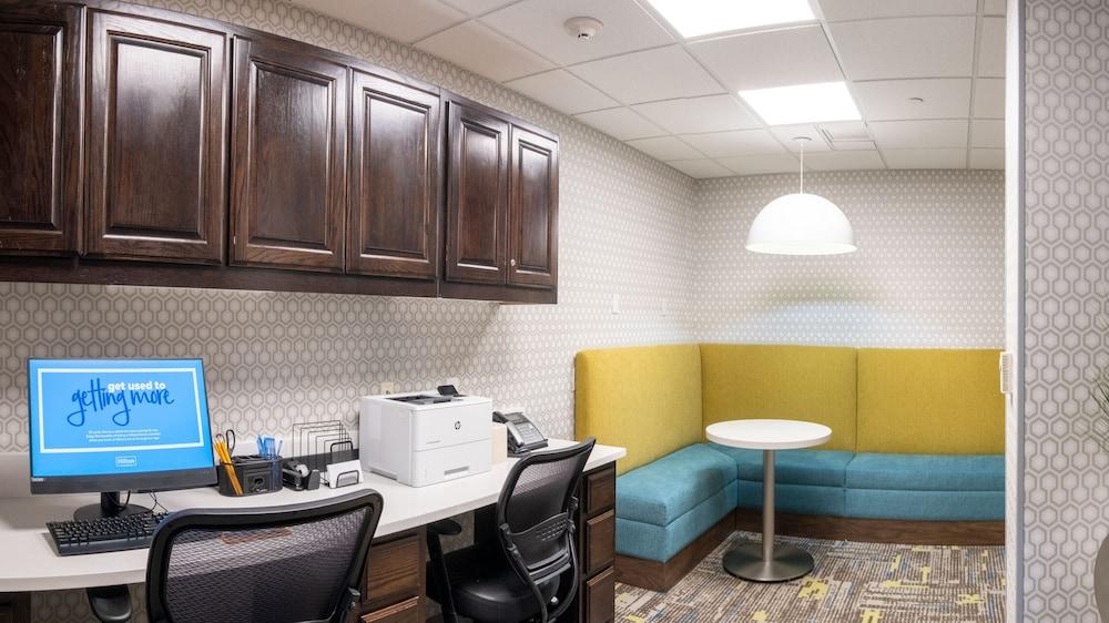 Hotel Hampton And Dallas/lewisville-vista Ridge Mall 3*