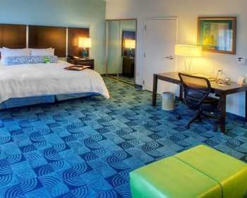 Hampton And Dallas/lewisville-vista Ridge Mall 3*